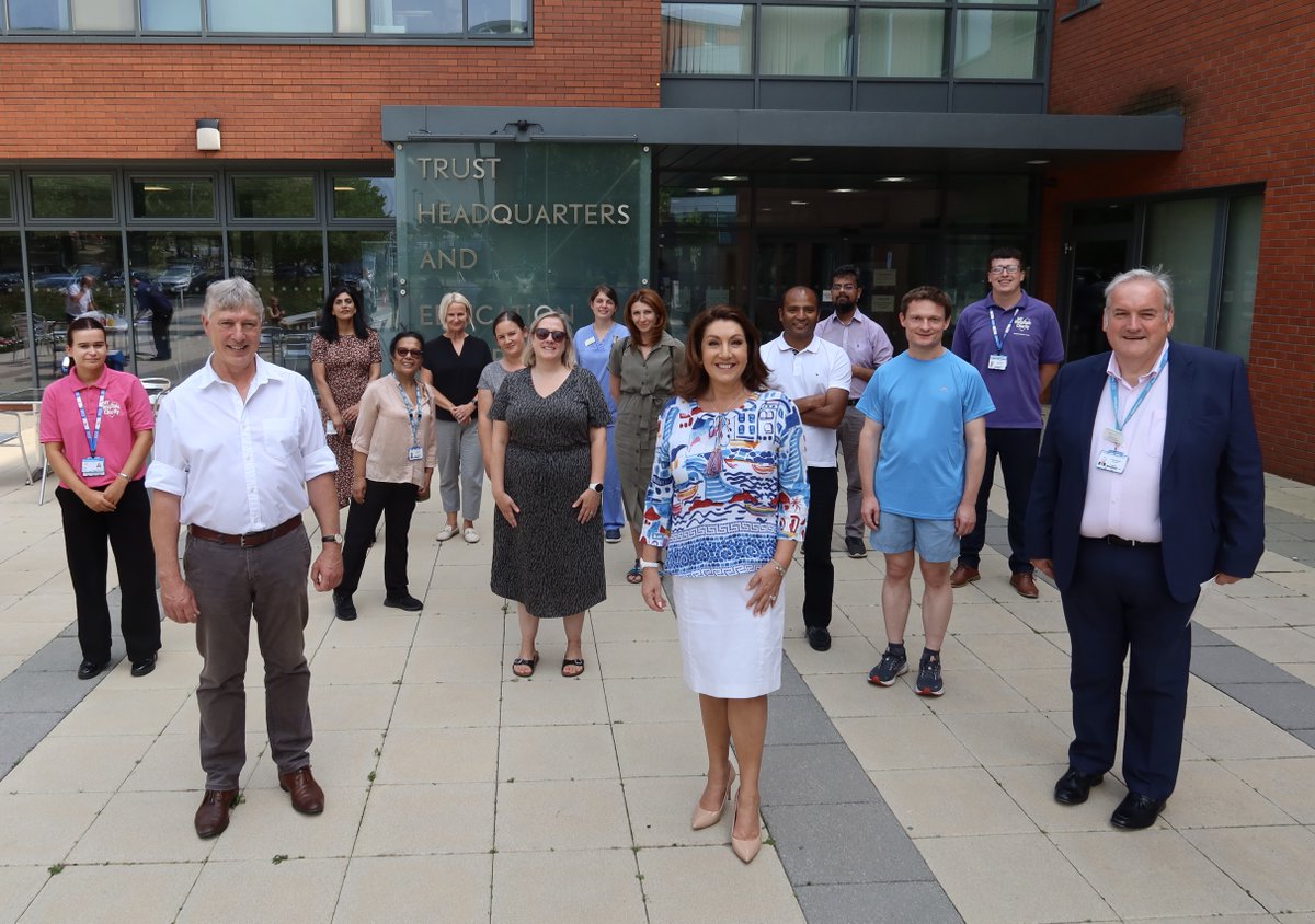 TheJaneMcDonald's tweet photo. The fantastic radiology staff at Pinderfields Hospital are taking part in the Great North Run on the 11th Sept to raise £20,000 to go towards a new MRI scanner which will benefit so many! If you can, please help support them by donating https://t.co/0u7NB58kDJ @MidYorkshireNHS https://t.co/AOFxOvHnMI