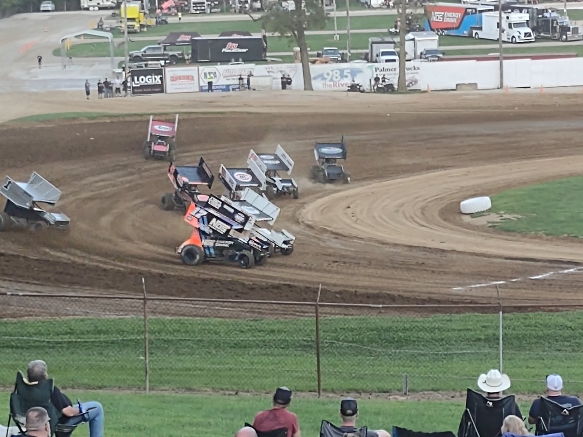 BobKillman1's tweet photo. Lincoln Park #HighLimitSprints https://t.co/rEAtPTewkl