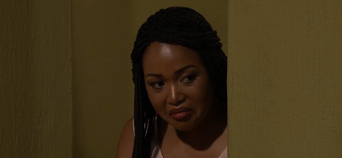 RonnyMhlanga's tweet photo. @ChrisExcel102 You can't expect a woman who is employed, to cook and clean after work. Is the responsibility of both partners to execute house chores especially if they both employed.

She can't perform in her day job, house chores and sex .... One will lack. https://t.co/EqmkrZC646