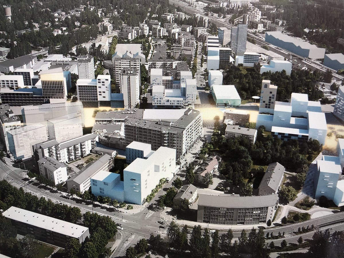 Kehyskuntaverkoston työvaliokunta vierailulla <a href="/Keravankaupunki/">Keravan kaupunki</a> ssa. Esillä asuntopolitiikka, keskustan kehittäminen ja työvoiman saatavuus. Kovia haasteita myös kehyskunnille.  #asuntomessut2024 Keravalla💪🏘️🌸 <a href="/KirsiRontu/">Kirsi Rontu</a> <a href="/PSjoroos/">Pia Sjöroos</a> Laura Ahokas 
#kehyskunta #kehyskuntaverkosto