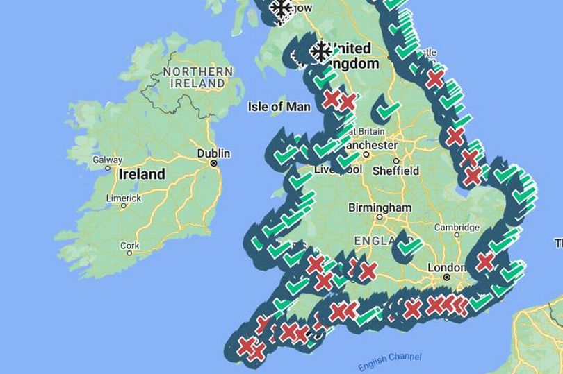 WalesOnline's tweet image. Sewage has been released into the sea at Welsh beaches after the heatwave

bit.ly/3CbWKex