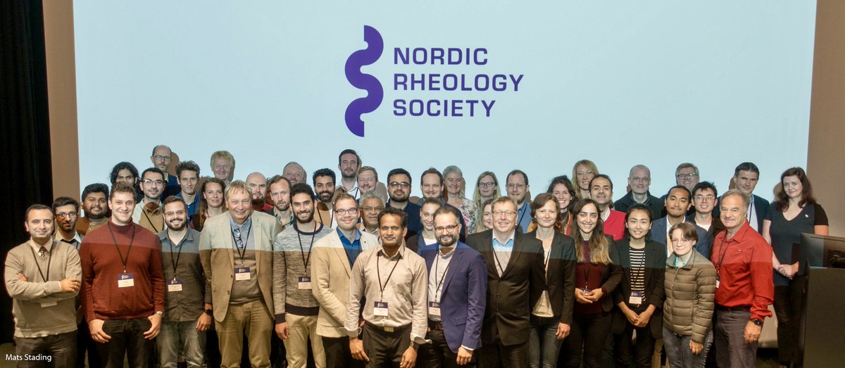 rheo_chalmers's tweet photo. NRC2022 in Iceland 🇮🇸  was a meeting like no other, with excellent event organization and the spectacular splash flow of a remarkable shear-thinning (see Sonder et al. 2006) fluid: lava!

#rheology #softmatter #NRC2022  #Fagradalsfjall #lava https://t.co/8WyWggQ9qG