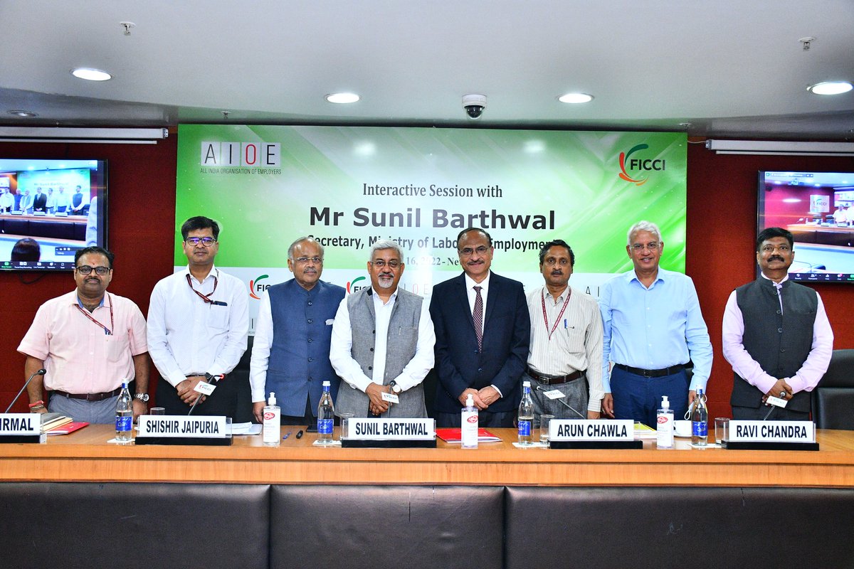 AlOE__India's tweet photo. Mr Sunil Barthwal, Secretary Labour & Employment, Mr. Amit Nirmal, DDG, Employment, Mr. Pankaj Raman, Additional CPFC, Mr. Ravi Chandra, Insurance Commisioner, ESIC addressing AIOE & FICCI members on Labour & Employment related issues #aioe @LabourMinistry @ficci_india https://t.co/NV8SFddTvR