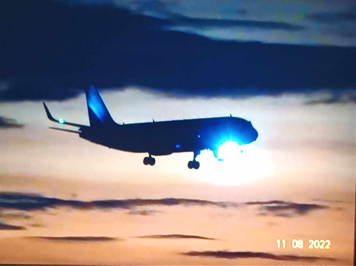 YouFlySafe's tweet image. Indigo painting Patna skies with INDIGO hue..High Fly clear to land Patna 07...