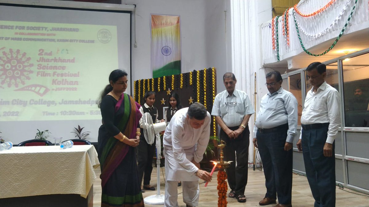 AnindyaKrD's tweet photo. Inaugural Ceremony of the 2nd Jharkhand Science Film Festival 2022 @jsff2022 Karim City College, Jamshedpur. @avigyankishor film will be screened there.
Due to unavoidable circumstances We personally would not be able to attend.
Wishing Organizer a grand success 💐💐❤️ #JSFF2022 https://t.co/qFulFEb4Ao