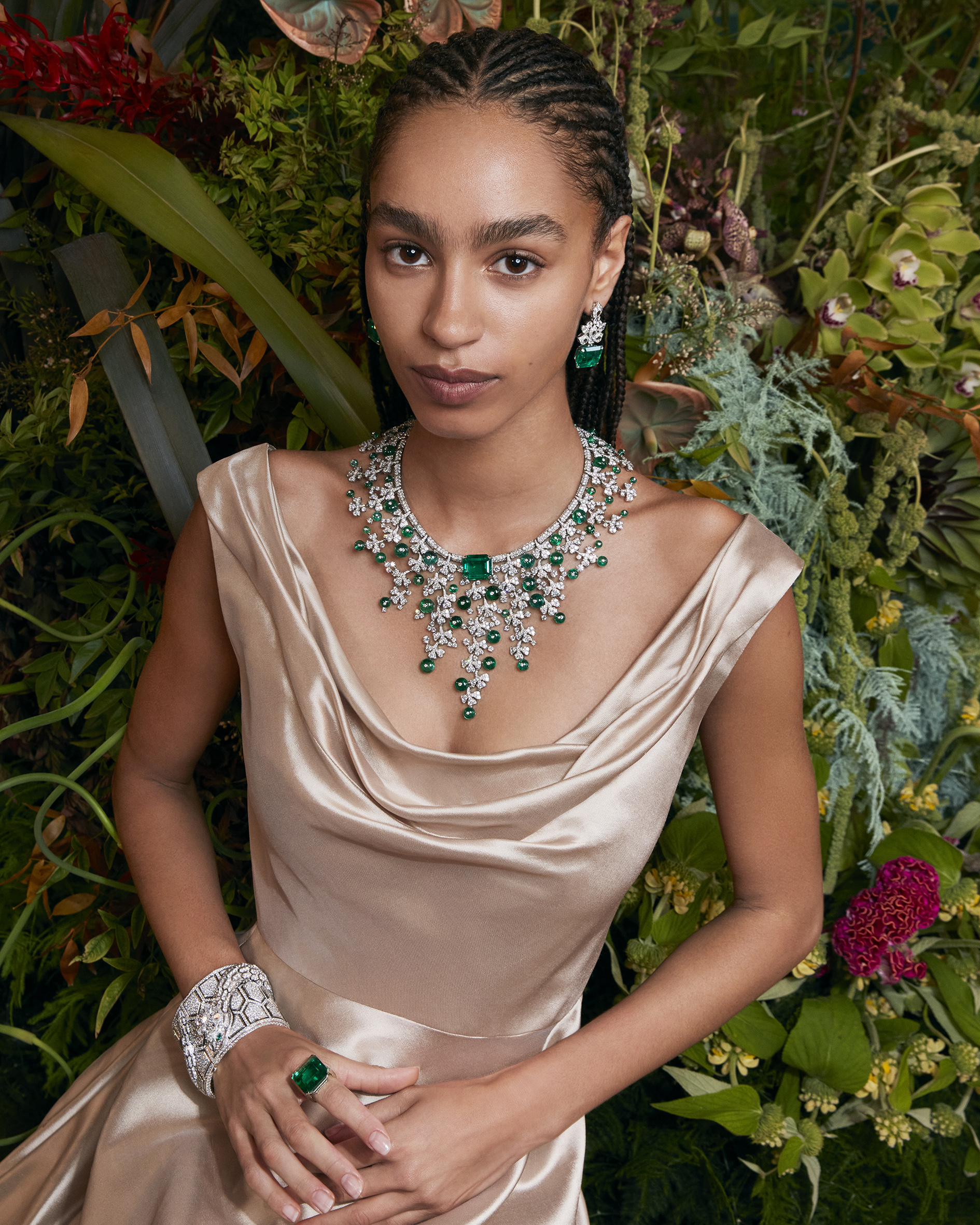 Bulgari emerald shop necklace
