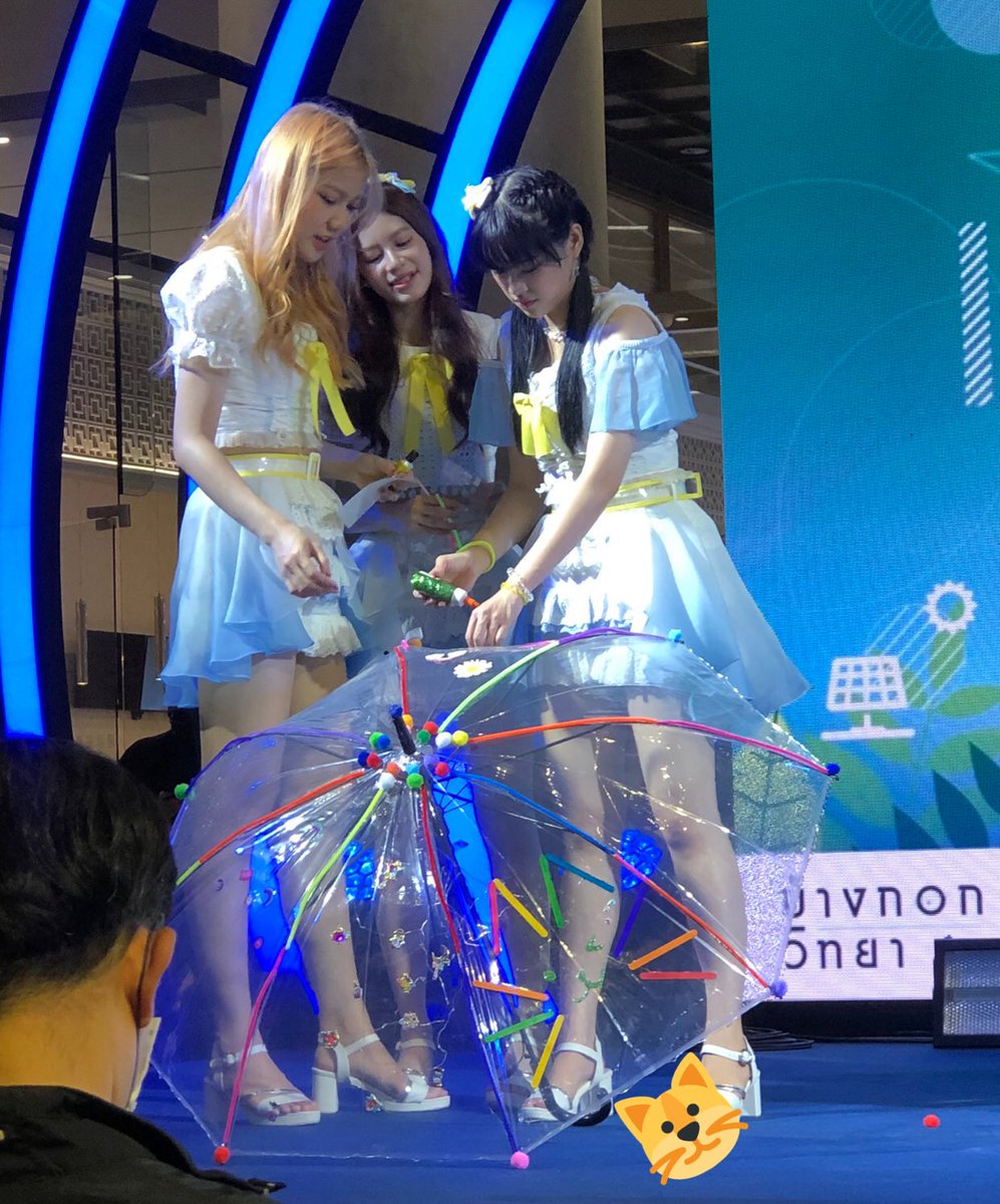 CPBabyCat1's tweet photo. เมี๊ยว~🐱

Cherprang Science Alive

#ScienceCarnivalxBNK48
#CherprangBNK48 https://t.co/wvqE4WEPiL