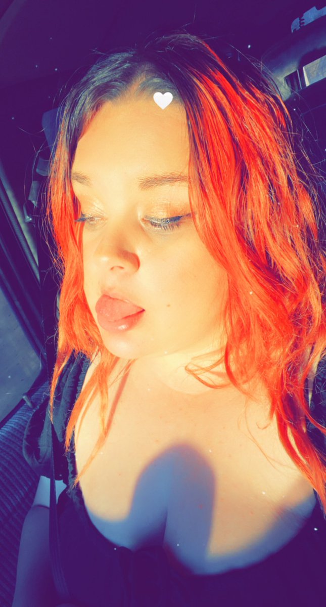 sithxbitty's tweet photo. It’s giving fuck me eyes tehe 👀🥵 retweet for a dm 😘 #horny #nsfwtwt #nonbinary #nonbinarynsfw https://t.co/tKfTkDK5IK
