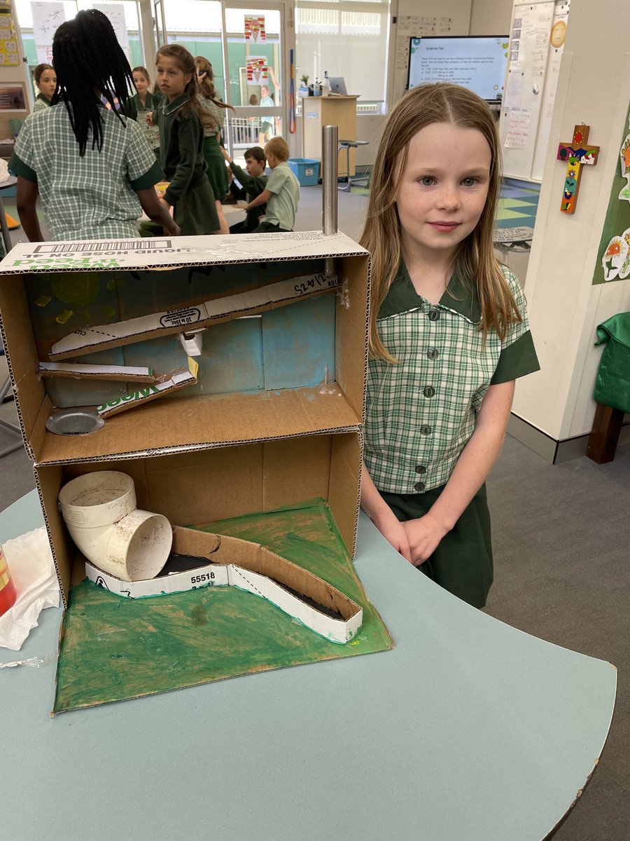 MHOCSTEM's tweet photo. Some amazing marble run creations! #sciencefair2022 👏👏👏👏 https://t.co/qC4M8DM5IC