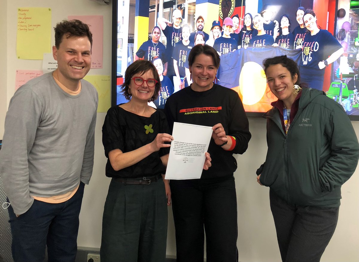PILI_MLS's tweet photo. Huge thanks to Sarah from @clothingthegaps for coming to the Law Clinics @MelbLawSchool today to talk all things sustainable and ethical fashion, and what law and law students can do in this space for #ClimateJustice 
#studentlawclinics #ClimateJusticePledge https://t.co/MbNIfBZwB6