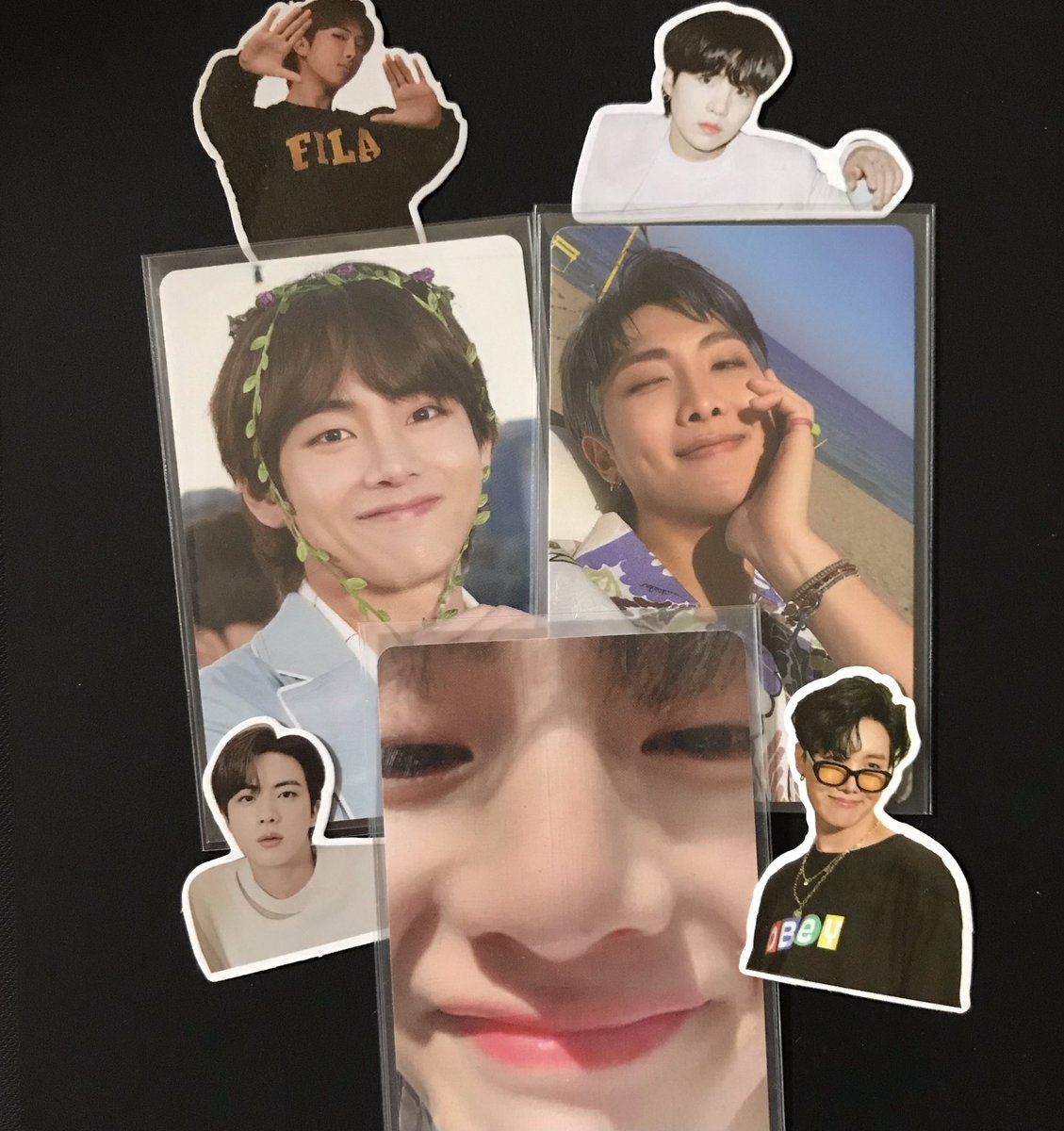 kthcarteu's tweet photo. ⋆˙⟡ happy mail ⋆˙⟡
@tinkooobell | #mailsfrom_tkb
kyyy!! joon n taeh came home safely huhuhuhu tysm for letting me adopt them esp standard 🥹 love u 🫰🏻 https://t.co/llbCSU2eta