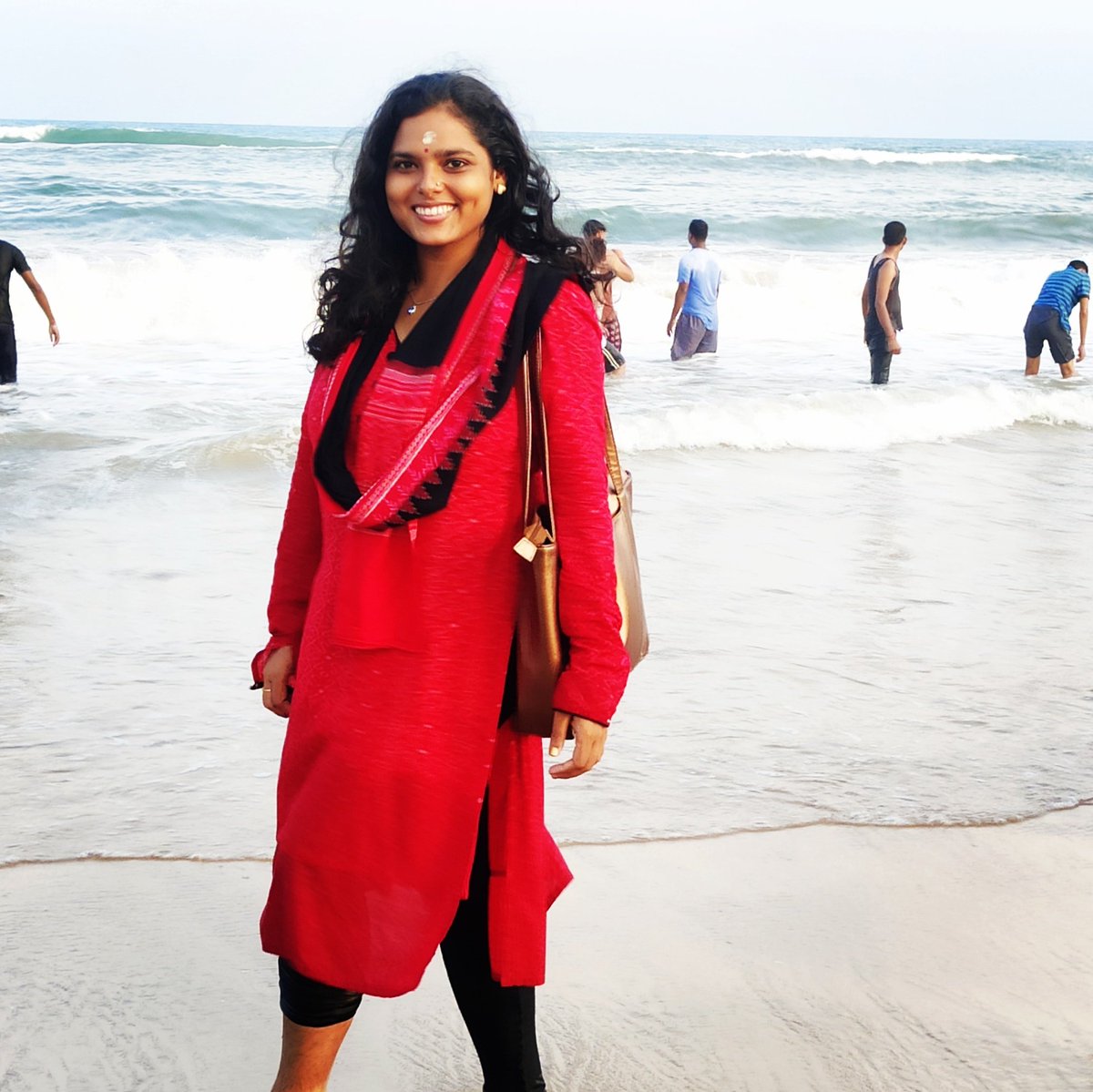 ShasaniB's tweet photo. #NewProfilePic

Beach Vibe. 
#naturelover #loveforred https://t.co/mstgedJVt0