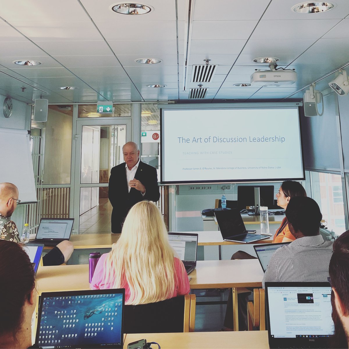 vilmaluo's tweet photo. Happy to host @NDBusiness #NotreDame #Business professor James O’Rourke live in class at @uniofjyvaskyla @jyu_jsbe Teaching #CaseStudies #Jyunity #Jyu #Jsbe #Jsbecc https://t.co/yMT1wz83O4
