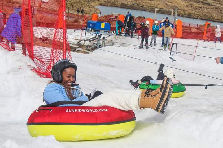 Motlatsi_RC's tweet photo. Our 13th August #Snowcation๐ฑ๐ธ๐ฑ๐ธ๐ฑ๐ธ๐ฟ๐ฆ๐ฟ๐ฆ๐ฟ๐ฆโท๏ธ๐๐ฅA big thank you to all our guests who came through for the tour!
๐ถTo book your Private tour with Discovery Travel Lesotho you can WhztsApp us @+266 68692949 /+266 53900422
#DiscoveryTravelLesotho https://t.co/BIlqPr2jZE