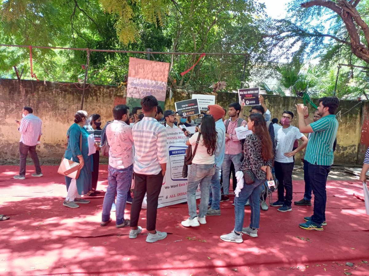 Creativ77395595's tweet photo. #NTAJawabDo
These are all genuine issues ignored by govt. Answer our innocent hardworking students.
@PhysicswallahAP @NidhiTanejaa @sakshijoshii @gaurav5pandey @DG_NTA @narendramodi @RahulGandhi @ArvindKejriwal @dpradhanbjp @aajtak @ndtv @ZeeNews @sudhirchaudhary @NehaAgrawalMath https://t.co/pFeg9h0vp3