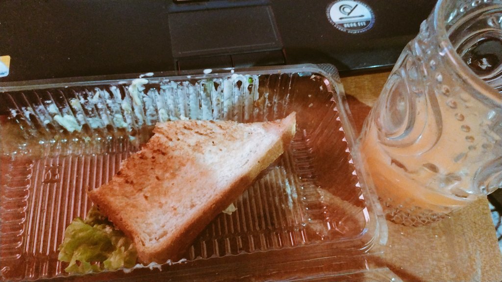 Padrey10's tweet photo. Enjoyed my breakfast ✊🏽✊🏽 https://t.co/4HA6pve7t3