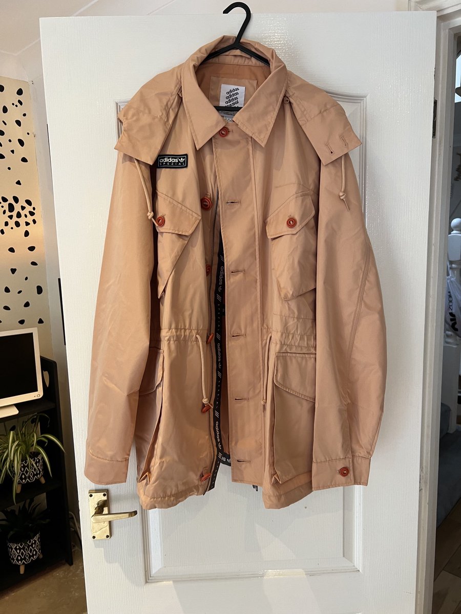 TommySm06532110's tweet photo. Loving my new purchase from the 2022 Adidas Spezial Range! The detail is incredible #spezial #adidas #garyaspden https://t.co/8yaqeNdg8L