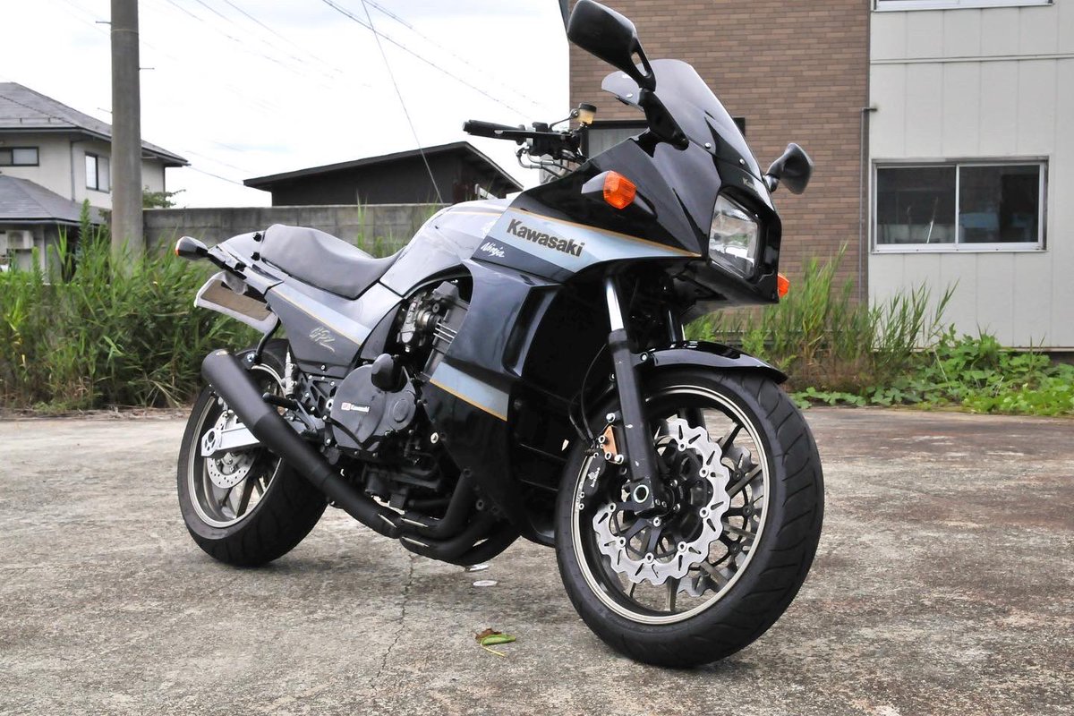 er34skyline2's tweet photo. お久しぶりです
ニンジャ乗りになりました
#gpz900r https://t.co/HRF2Xe870A