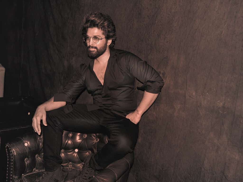 AlluarjunMa's tweet photo. @alluarjun #congratulations  annaya 7M followers Twitter 🅰️🅰️🔥🔥🔥 

Jaibunny anna https://t.co/tMMAMWkYKk