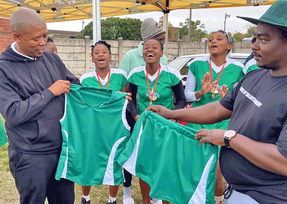 ethekwinitimes's tweet photo. Ibenesasasa imidlalo ebihlelwe uSibusiso Zungu 

Full story here https://t.co/zSLMqfuSj7

#ethekwinitimes #tabloidnewspapers #communitynews https://t.co/ILhawdoFQM