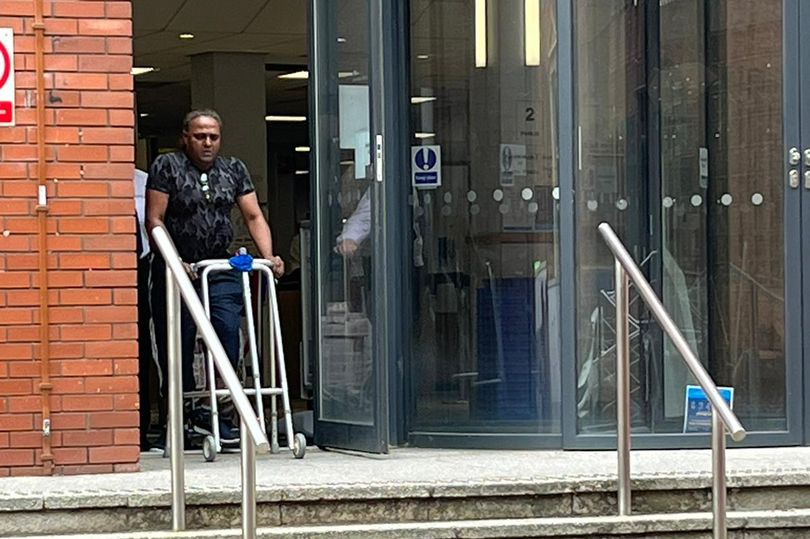 DaveAtherton20's tweet image. Bilal Akalwaya, 51, from Batley was found guilty of &quot;encouraging&quot; a dog to penetrate him &amp;amp; joined a WhatsApp group for paedophiles to discuss sickening images of children being abused. Some as young as three.

He was sentenced to 8 months, suspended for a year.