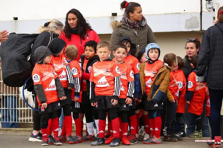 NiortRugbyClub's tweet photo. Les sections du #NiortRugbyClub font leur rentrée ! ⚪🔴

📅 
Féminines : 23/08 à 18h45
Ecole de rugby M14 : 27/08 à 10h30
Ecole de rugby M6 à M12 : 3/09 septembre à 10h30
Handisport : 6/09 à 19h
Partageons ensemble la passion du rugby et les valeurs du sport ! 

#AllezNRC #Niort https://t.co/egzK35i0p5