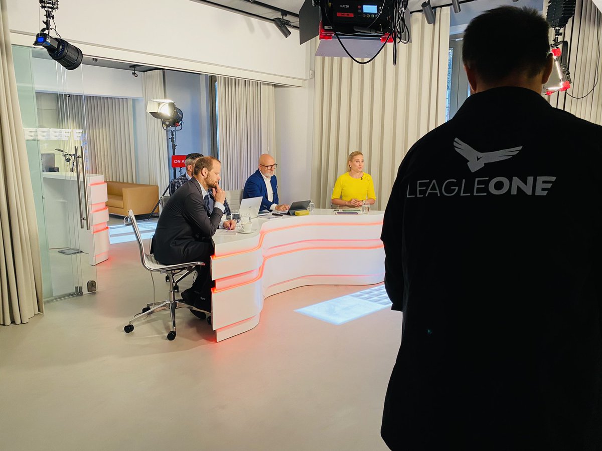 LEAGLEONE1's tweet photo. Městský soud v Praze zahájil 29. 7. 2022 insolvenční řízení Sberbank. PÁD SBERBANK II. je pokračováním úspěšného webináře, pořádaného ve spolupráci se Svazem měst a obcí a předními odborníky na insolvenční proces, advokáty a insolvenčními správci Michal Žižlavský a Adam Sigmund. https://t.co/4AX0IfOfib