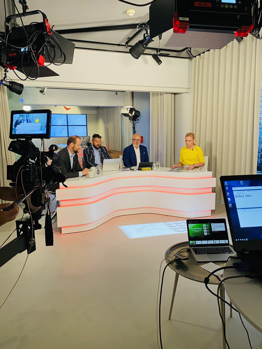 LEAGLEONE1's tweet photo. Městský soud v Praze zahájil 29. 7. 2022 insolvenční řízení Sberbank. PÁD SBERBANK II. je pokračováním úspěšného webináře, pořádaného ve spolupráci se Svazem měst a obcí a předními odborníky na insolvenční proces, advokáty a insolvenčními správci Michal Žižlavský a Adam Sigmund. https://t.co/4AX0IfOfib