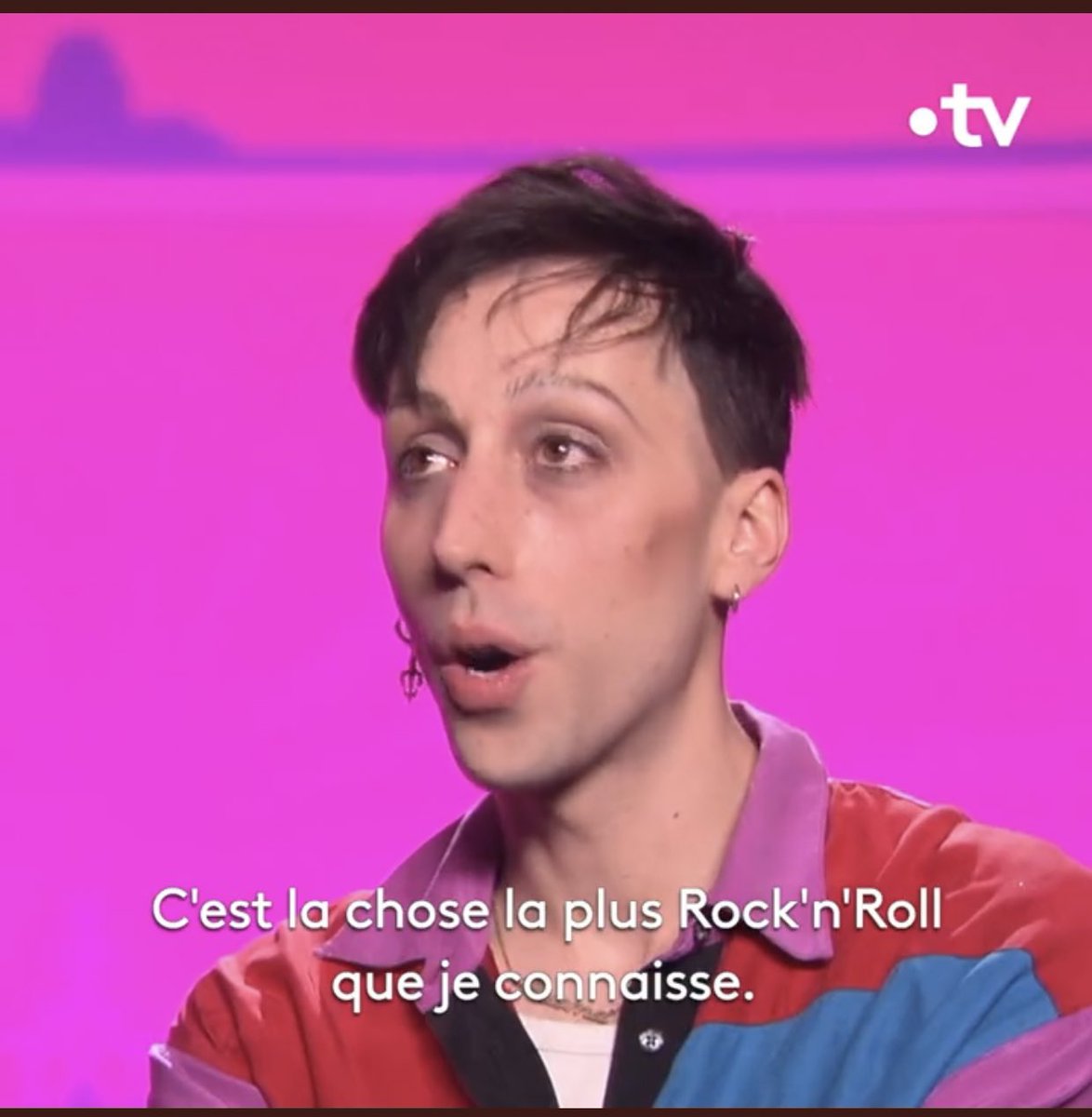 en train de lire le nouveau Despentes