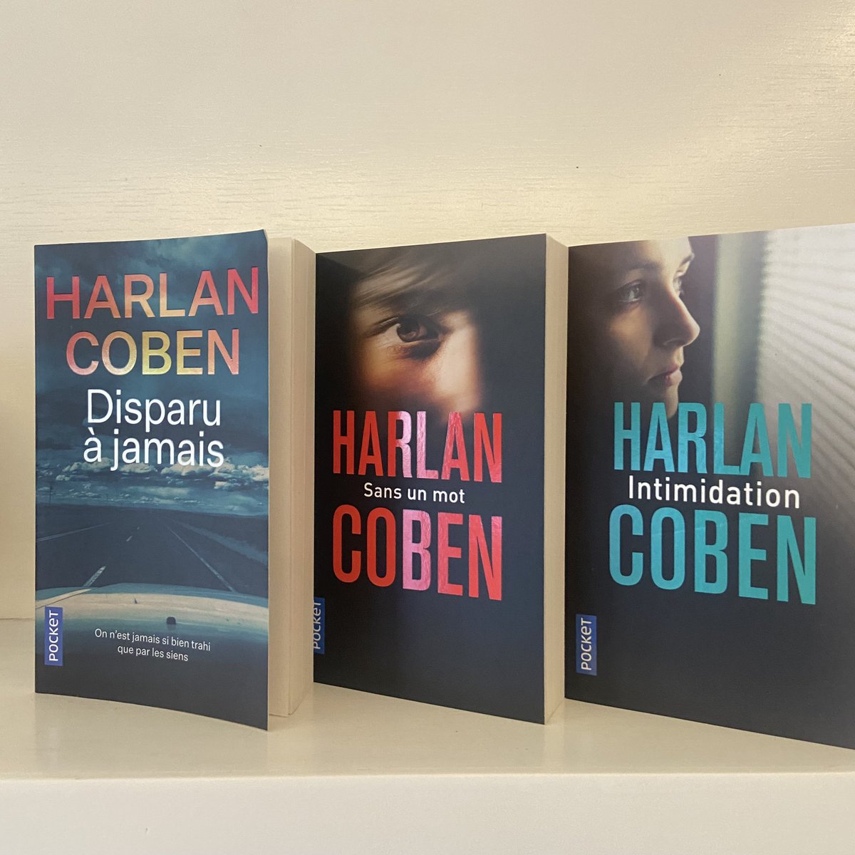 QitabT's tweet photo. 📚Romans policiers: faites le plein de mystères avec ces 3 livres d’Harlan Coben 👇🏼👇🏼

https://t.co/pmAzhJRbQn

https://t.co/tIXggomwm6

https://t.co/r5CSIJxQ9S https://t.co/I8o1JqjKu4
