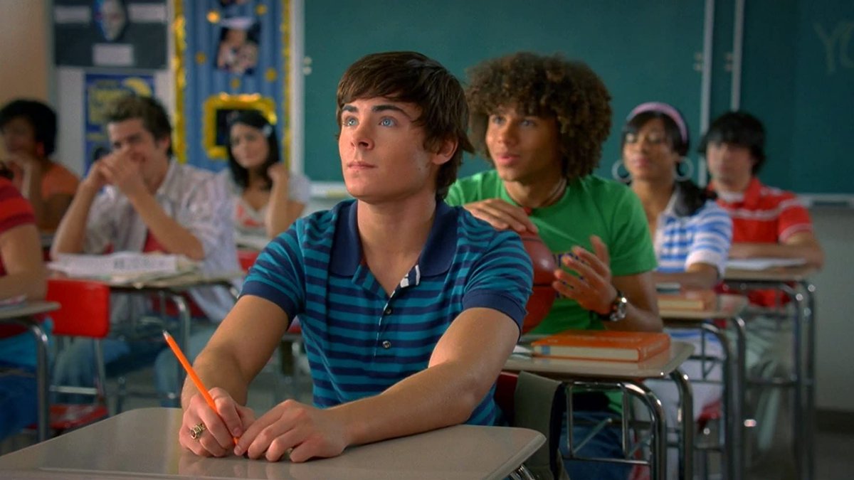 bloodyrachell's tweet photo. quindici anni fa, oggi, usciva il miglior high school musical https://t.co/6OPZFqOJ7S