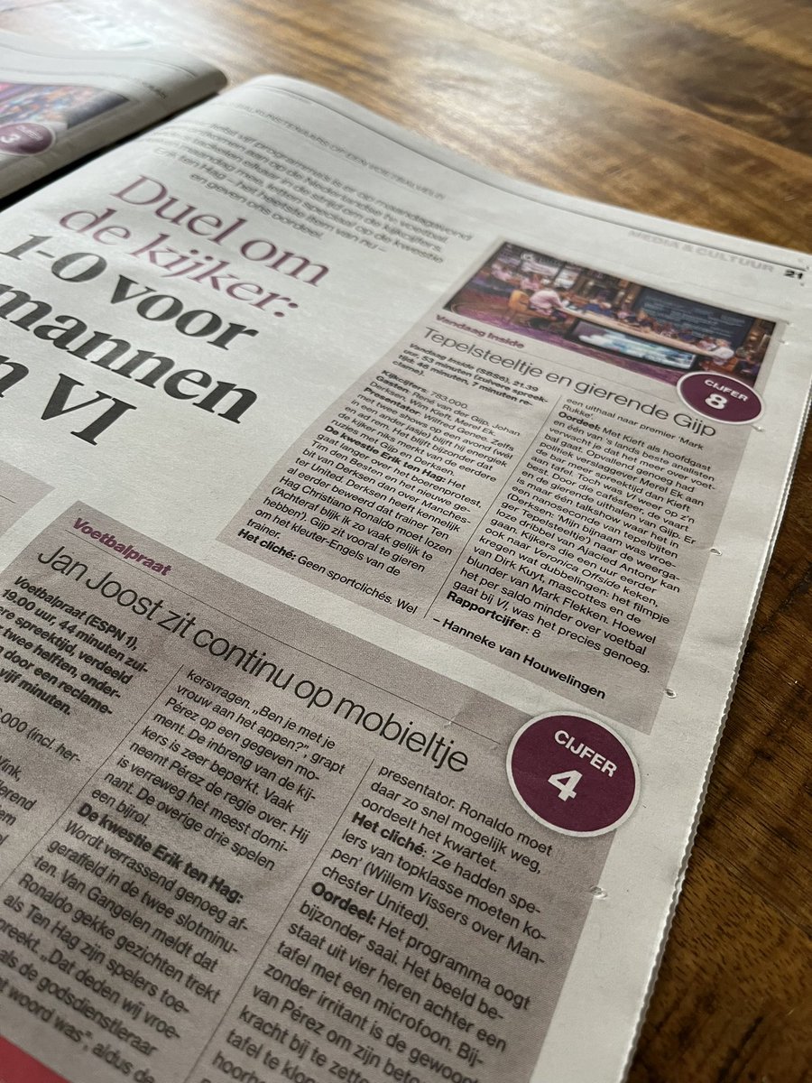 Wat is dat toch? Die eeuwige obsessie van krantenredacties om tv-programma’s te beoordelen en zelfs cijfers te geven. Wat heb ik aan een 8 voor Vandaag Inside of een 3 voor Voetbalpraat? Geef me nieuws (dat klopt) en achtergronden! <a href="/ADnl/">AD.nl</a>