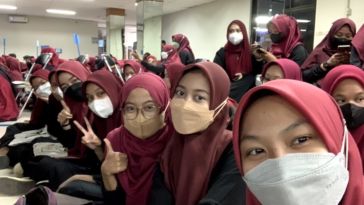 istri karasu tabito tweet media