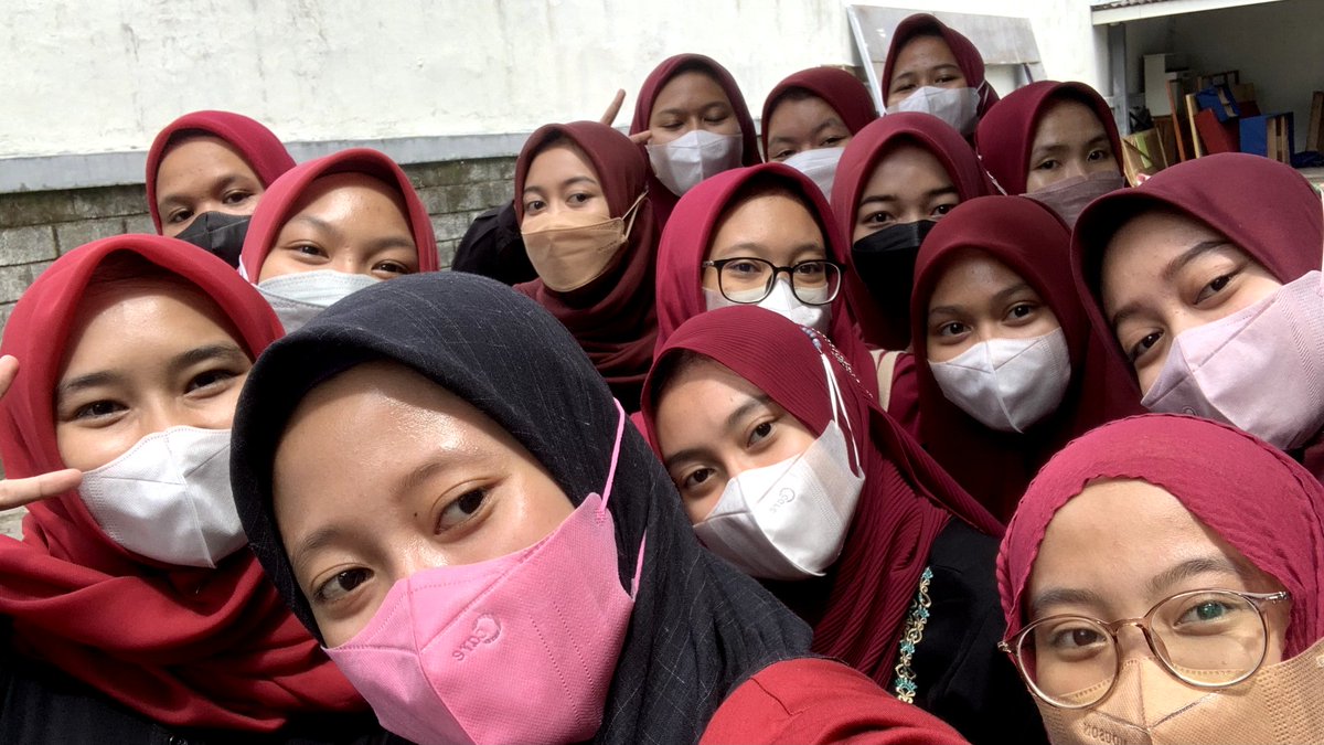 istri karasu tabito tweet media
