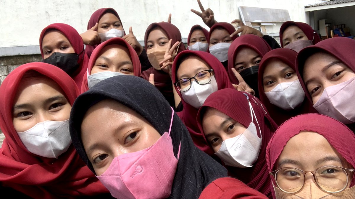 istri karasu tabito tweet media