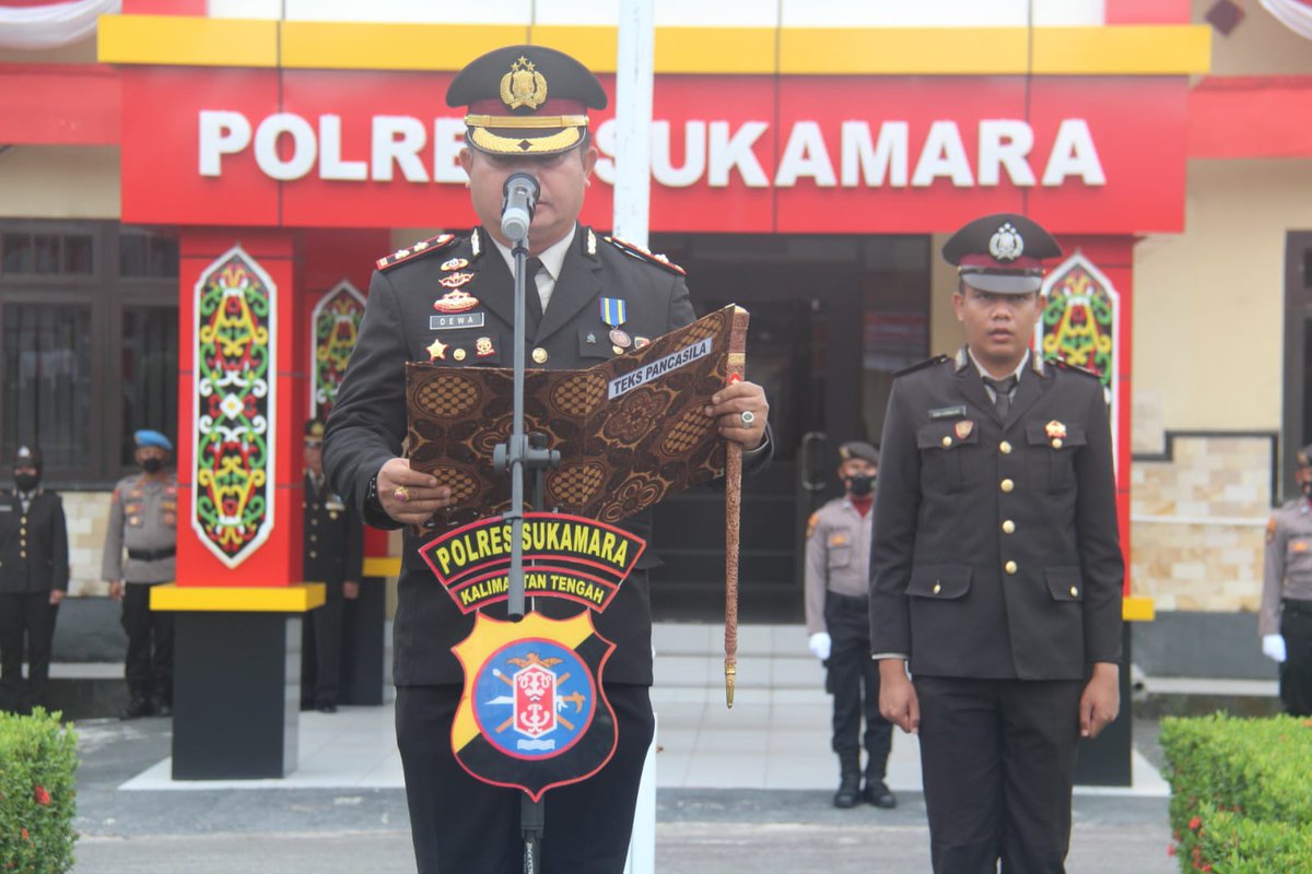 IndukSukamara's tweet photo. Pelaksanaan Upacara Kemerdekaan Republik Indonesia Ke 77 di Mapolres Sukamara https://t.co/2eGXsOFoat