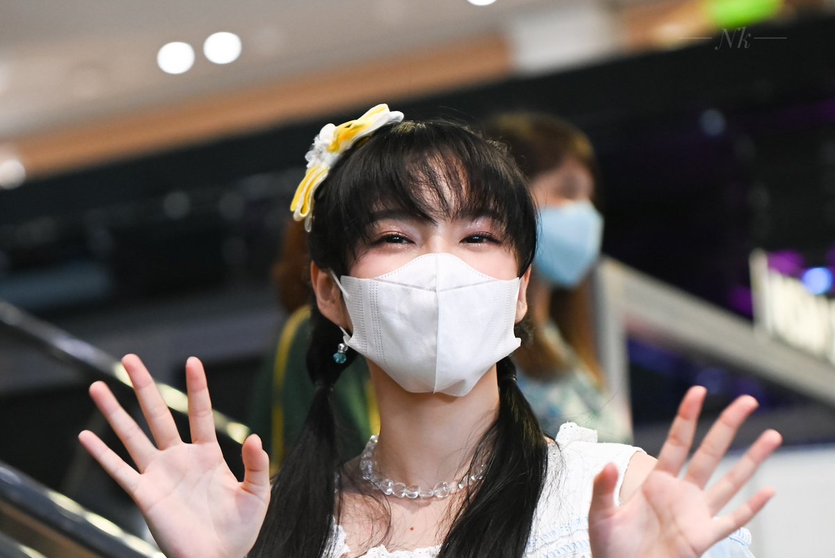 ChanidaNk's tweet photo. น่ารักฉดใฉที่สุดเลยยย~☺☺☺
#CherprangBNK48 #BNK48 https://t.co/z9KQxmeYCA