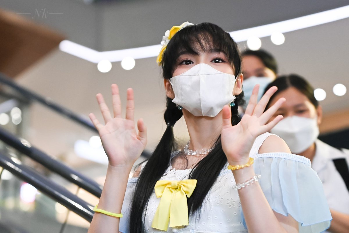 ChanidaNk's tweet photo. น่ารักฉดใฉที่สุดเลยยย~☺☺☺
#CherprangBNK48 #BNK48 https://t.co/z9KQxmeYCA