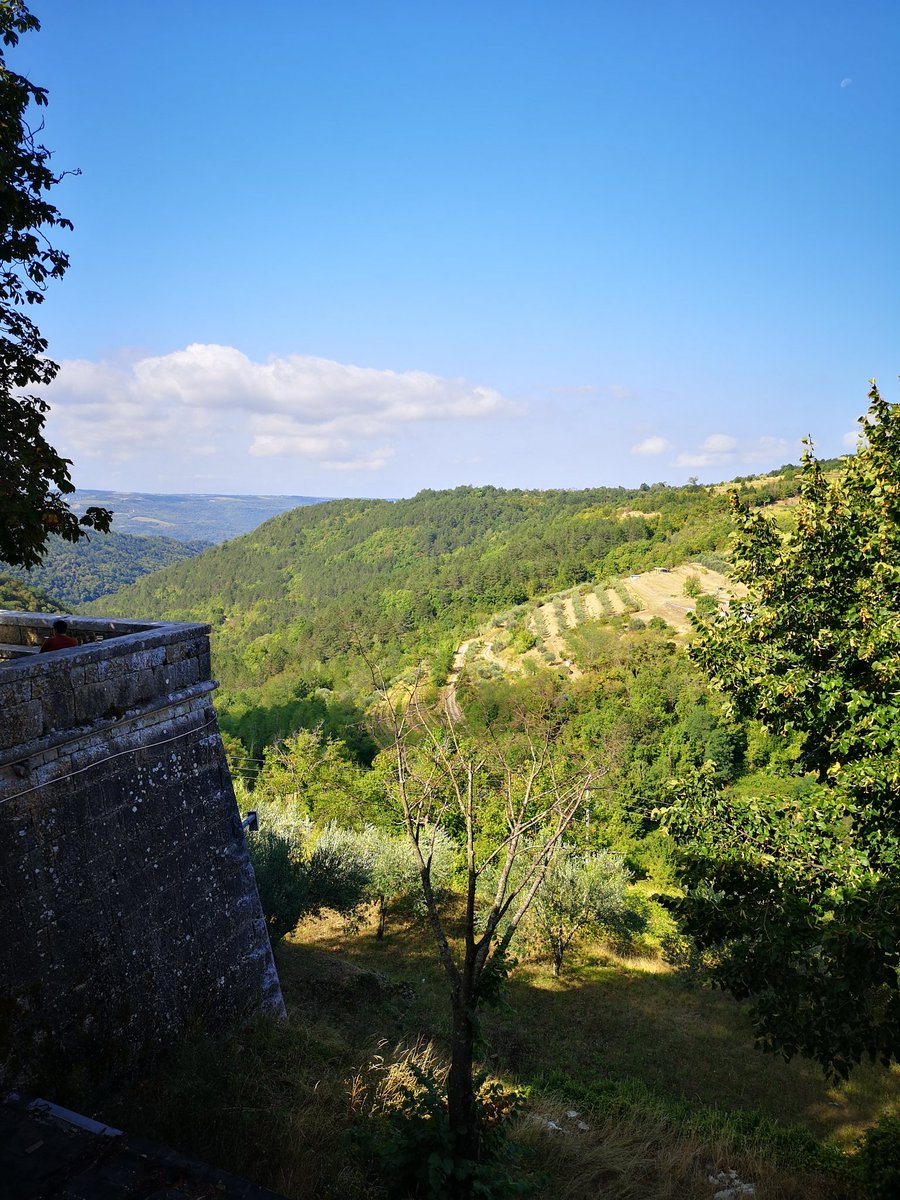 sampeimuja's tweet photo. #Portole #Istria 🐏🇮🇹 https://t.co/Yp04MHbgrY