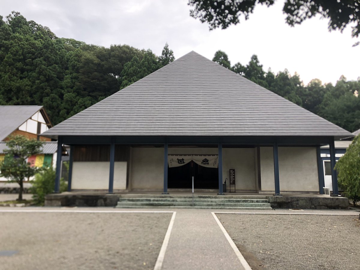 senyoji's tweet photo. 角田山妙光寺にて、盂蘭盆の手伝いをさせていただきました。
お寺や地域によって盆の迎え方は多様であることを知り、お寺を護る大切さを学ばせていただきました。

＃角田山 https://t.co/OETSUcQfxC