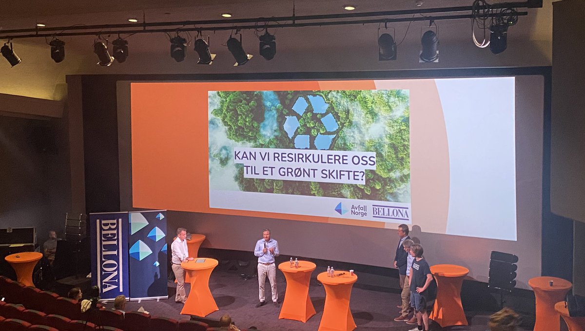 RonnaugSS's tweet photo. Klok regulering er viktig drivar for resirkulering og for å unngå grønnvasking - nye reglar vert utvikla i EU akkurat no seier @NorskHydroASA Trond Olaf Christophersen på @AvfallNorge @Bellona_no debatt i #Arendal https://t.co/szWG0a9lAc