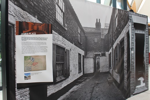 Hullhistorynews's tweet photo. An eerie figure is glimpsed at the end of James Place, Collier St ; now come and see where she lived and find out more about Hull in her time. https://t.co/tdXspPRj3f
As heard on @RadioHumberside this morning.
@HullMaritime @hull_libraries 
@Hullccnews @Hull_Museums https://t.co/RyDvY5TjoU