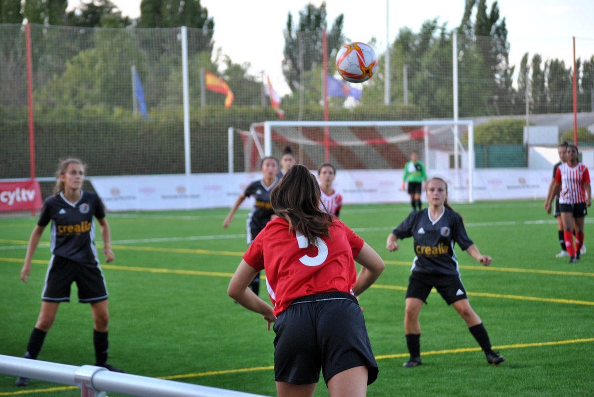 ¿ 👋Viste el partido inaugural del Trofeo <a href="/Dip_Va/">Diputación de Valladolid</a> entre <a href="/SanPioxFem/">C.D. San Pio X Femenino de Valladolid🔴⚪️</a> 1 - 6 <a href="/futfemmedina/">CD Futbol Femenino Medina-Comarca</a> ?

Hoy, comienzo de la edición masculina <a href="/FCyLF/">RFCYLF</a> a partir de las 18 hora entre <a href="/AtcoTordesillas/">Atlético Tordesillas</a> - #LaPedraja y <a href="/CDMojados/">CD MOJADOS</a> - <a href="/CDLaguna_Info/">CD. Laguna</a> 

👉fcylf.es/trofeo-de-futb…