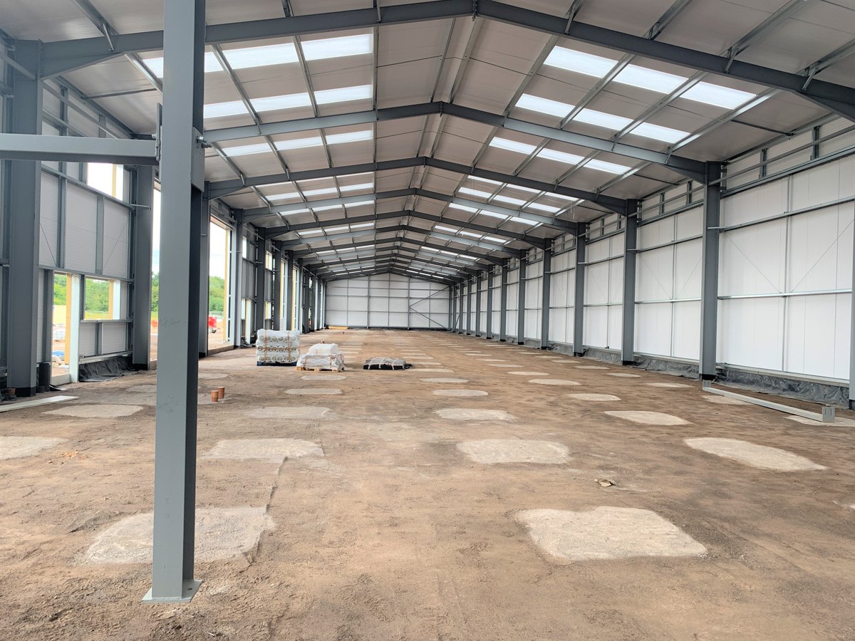 tcc_uk1's tweet photo. Great progress at Central Park, Avonmouth, Bristol on our scheme of 15 industrial units. The works are progressing well and on programme with completion due end of September 2022. 

#construction #industrial #avonmouth #tcc https://t.co/8bkfb1Zp0M