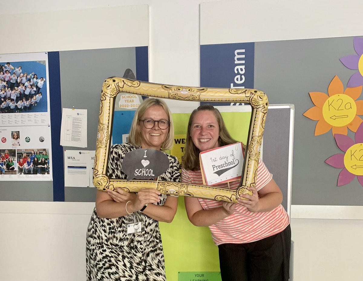 ELC_BMS's tweet photo. Welcoming all #BMS students and families to the @ELC_BMS ❤️🎈📚🖍✂️📏📝🧮✏️🔎📓 your learning adventure starts today and we are looking forward to an exciting school year 🤩 https://t.co/Ze0LOH5FEn