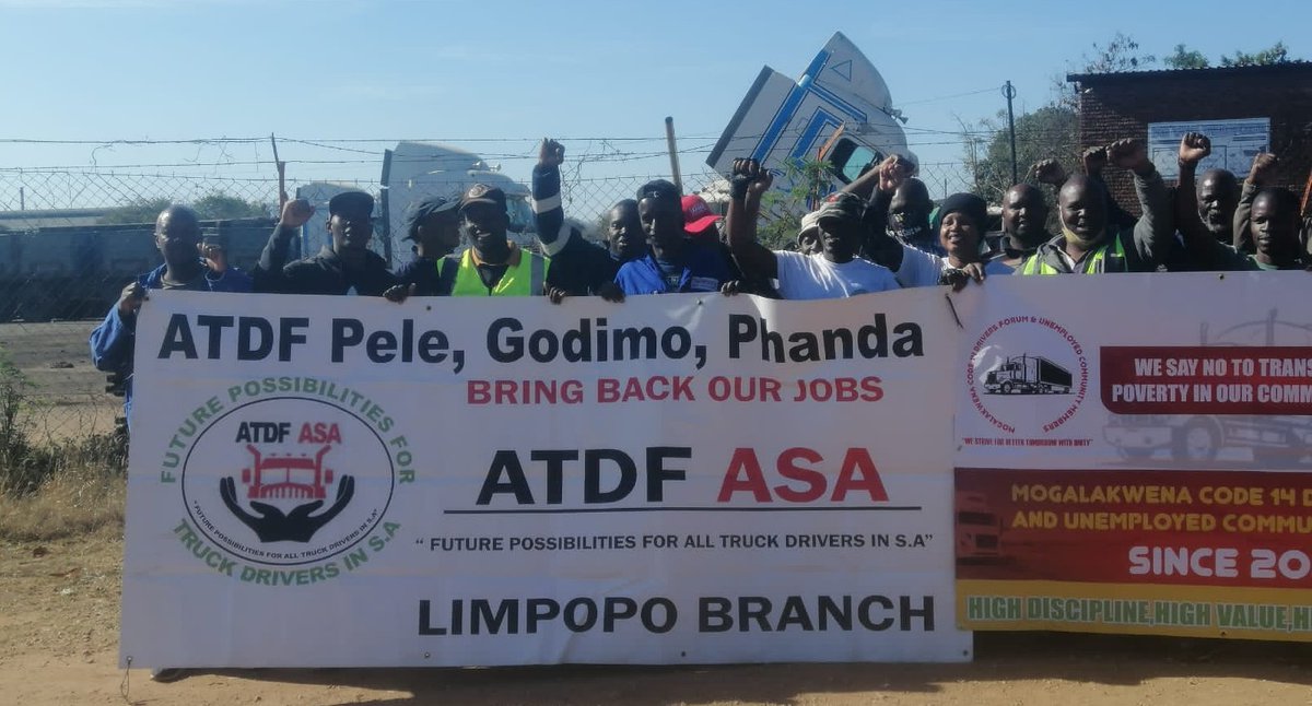 sa_masemola's tweet photo. ATDF alongside OperationDudula Limpopo &amp; Alliance Partners marched to big private companies in Mokopane to demand that South African jobs must be for SAns only! Driving of trucks has NEVER been a scarce skill for citizens living in SA!
#PutSouthAficansFirst 🇿🇦
#Dudula ✊✊
#ADTF https://t.co/QUOKJPGBAs