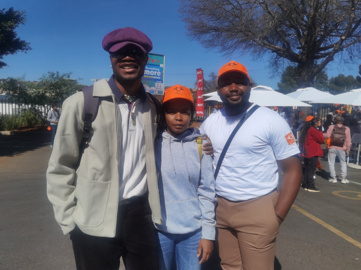 mediauj's tweet photo. Some 120 @UJ_FADA students are involved in the #KFCMASHup project including Divine Ikechukwu, Khosi Kunene and Mawande Mdluli https://t.co/viwno6GOLe