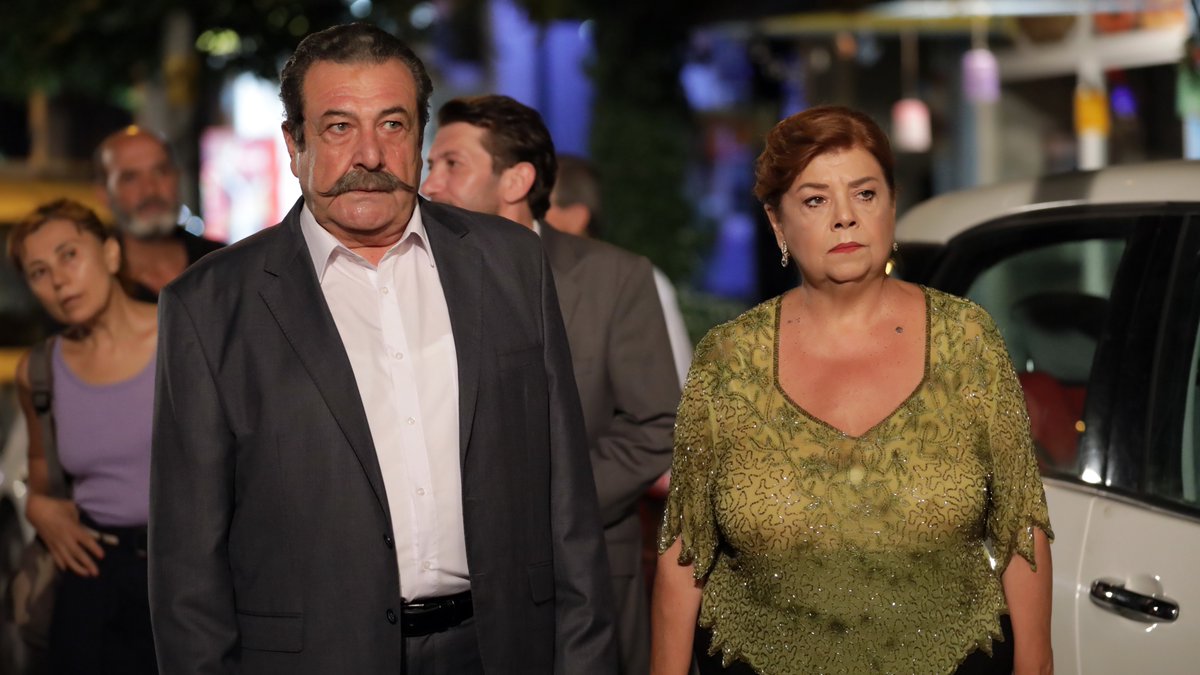 startv's tweet photo. #AhNerede final bölümü fotoğrafları! Final bölümü cuma 20.00'de Star'da! @diziahnerede https://t.co/rjD9lgaF4K