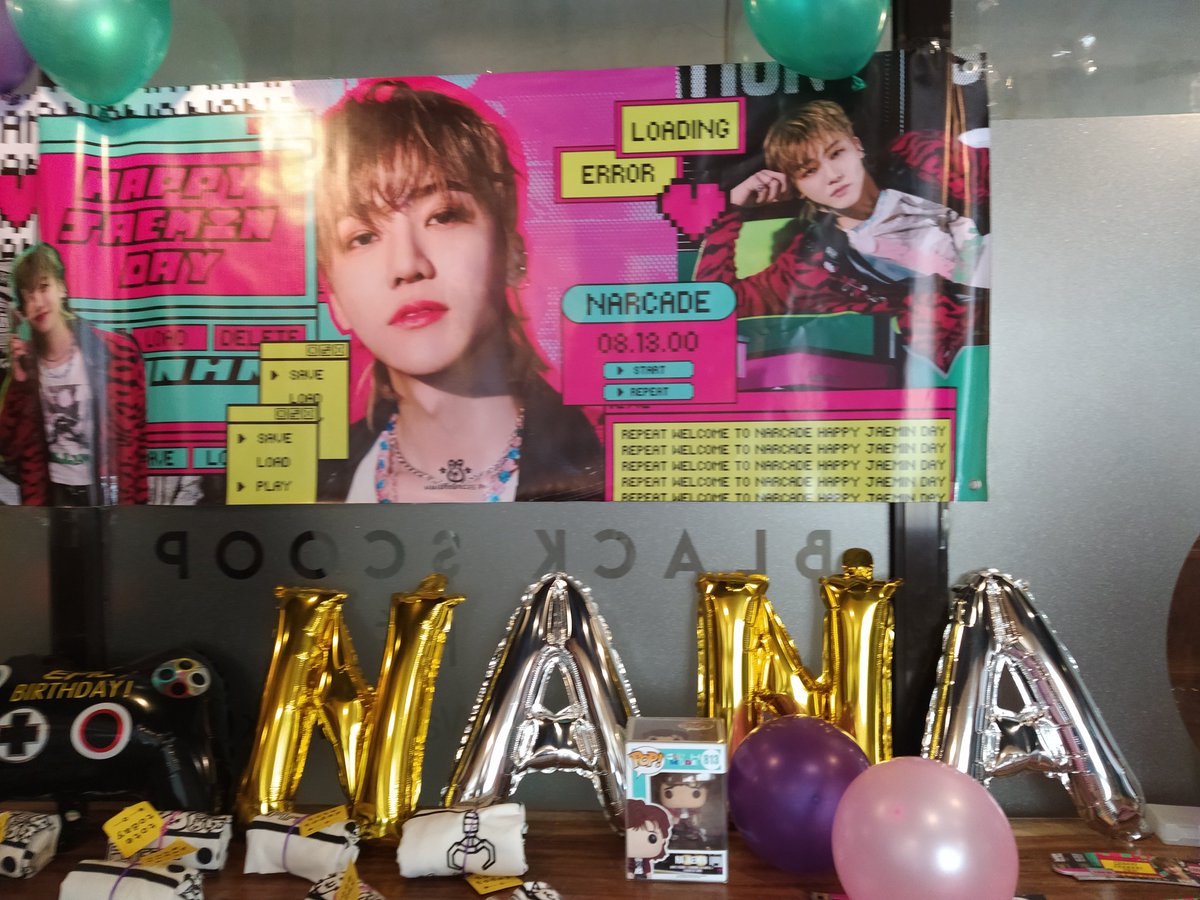 ishereforNCT's tweet photo. too late na ba to post this? ๐คญ๐ฐ๐ฑ
I had fun last Sunday and i'm sooo happy to meet czennies sa totoong buhay. ๐๐ Hewoo sa group 6 na may 2 points!! ๐คฃ๐คฃ
Congratulations @NanadoongiesPH @acupoftaro @kjinjm_ and team for a successful event. ๐๐
#WelcomeToNArcade #NArcade https://t.co/6SGYOIbenT