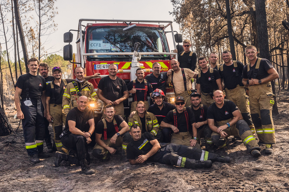 KGPSP's tweet photo. 🇵🇱🇫🇷#MisjaFrancja
W grupie tkwi siła!
@MSWiA_GOV_PL
@ABartkowiak_PSP
@PompiersFR
@eu_echo #EUCivPro #euecho #EUSavesLives #civpro
📸kpt. Piotr Zwarycz, asp. Łukasz Nowak https://t.co/m1ziUZZbs2